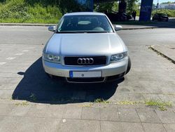 Silber Gebraucht 2001 Audi A4 Limousine | 1.500 € (Guter Preis)