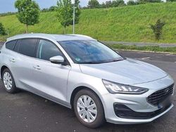 Silber Gebraucht 2023 Ford Focus Titanium X Kombi | 25.958 € (Etwas zu teuer)