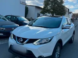 Weiß Gebraucht 2015 Nissan Qashqai Tekna SUV | 13.000 € (Fairer Preis)