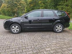Schwarz Gebraucht 2007 Ford Focus Kombi | 1.950 € (Fairer Preis)