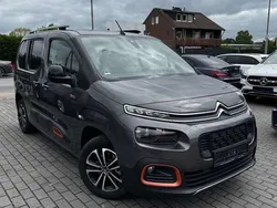 Grau (lackierung platiniumgrau/typ au) Gebraucht 2021 Citroën Berlingo Shine Van / Kleinbus | 19.500 € (Superpreis)