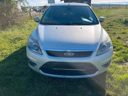 Silber Gebraucht 2009 Ford Focus Sport Limousine | 3.650 € (Fairer Preis)