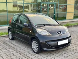 Schwarz Gebraucht 2006 Peugeot 107 Kleinwagen | 1.590 € (Fairer Preis)