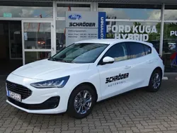 Weiß Gebraucht 2022 Ford Focus Style Limousine | 21.990 € (Fairer Preis)