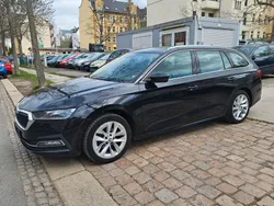 Schwarz Gebraucht 2021 Skoda Octavia Style Kombi | 11.500 €