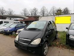 Schwarz Gebraucht 2000 Mercedes A190 Kleinwagen | 999 € (Guter Preis)