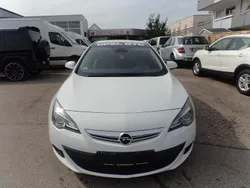 Weiß Gebraucht 2013 Opel Astra GTC Innovation Coupé | 4.999 € (Guter Preis)