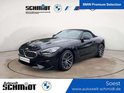 Saphirschwarz metallic Gebraucht 2022 BMW Z4 Sport Line Cabrio | 41.140 € (Guter Preis)