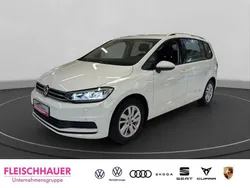 Weiss Gebraucht 2020 VW Touran Comfortline Van / Kleinbus | 25.980 € (Fairer Preis)