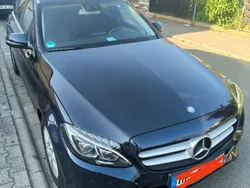 Blau Gebraucht 2016 Mercedes 220 Limousine | 15.700 € (Etwas zu teuer)
