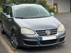 Grau Gebraucht 2008 VW Golf VI Comfortline Kombi | 2.399 € (Fairer Preis)