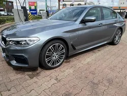 Grau Gebraucht 2018 BMW 530 M Sport Limousine | 38.049 €