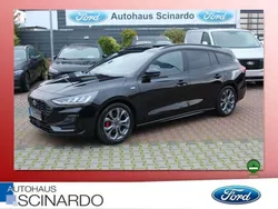 Obsidianschwarz metallic Gebraucht 2023 Ford Focus ST-Line X Kombi | 22.980 € (Fairer Preis)