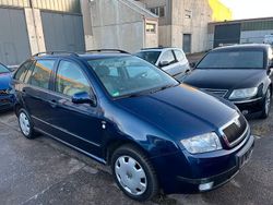 Blau Gebraucht 2001 Skoda Fabia Comfort Kombi | 2.499 € (Etwas zu teuer)