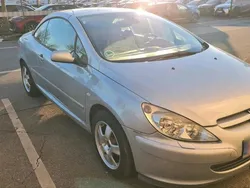 Silber Gebraucht 2004 Peugeot 307 CC Cabrio | 3.200 € (Fairer Preis)