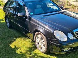 Schwarz Gebraucht 2007 Mercedes E320 Avantgarde Kombi | 7.000 € (Etwas zu teuer)