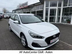 Polar white / sol Gebraucht 2020 Hyundai i30 Trend Kombi | 9.950 € (Guter Preis)