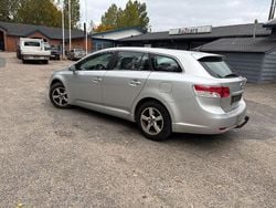 Silber Gebraucht 2009 Toyota Avensis Sol Kombi | 2.500 € (Superpreis)