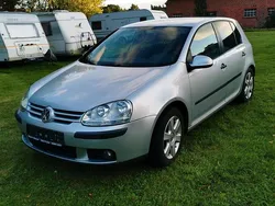 Silber Gebraucht 2006 VW Golf V Limousine | 4.000 € (Teuer)