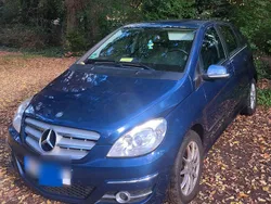 Blau Gebraucht 2010 Mercedes B180 Van / Kleinbus | 4.300 € (Guter Preis)