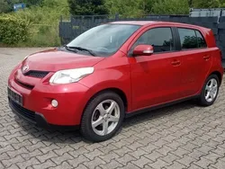 Rot Gebraucht 2009 Toyota Urban Cruiser SUV | 4.790 € (Fairer Preis)