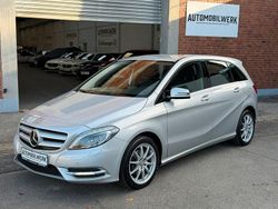 Silber Gebraucht 2012 Mercedes B180 Sport Van / Kleinbus | 10.899 € (Fairer Preis)