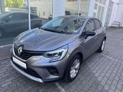 Grau Gebraucht 2023 Renault Captur Equilibre SUV | 18.998 € (Fairer Preis)