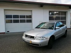 Silber Gebraucht 1999 Audi A4 Limousine | 2.100 € (Fairer Preis)