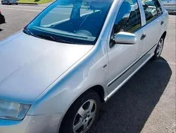 Silber Gebraucht 2001 Skoda Fabia Kleinwagen | 1.850 € (Fairer Preis)