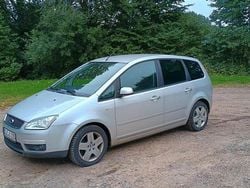 Silber Gebraucht 2006 Ford C-MAX Ambiente Van / Kleinbus | 4.500 € (Teuer)
