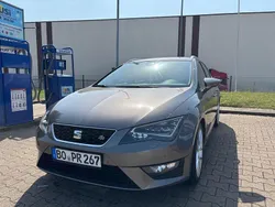 Grau Gebraucht 2014 Seat Leon ST FR Kombi | 10.900 € (Fairer Preis)