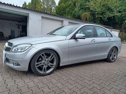 Silber Gebraucht 2010 Mercedes C200 Limousine | 5.490 €