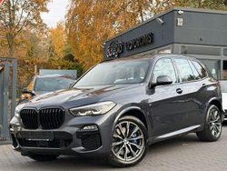 Grau Gebraucht 2021 BMW X5 M Sport SUV | 49.290 € (Guter Preis)