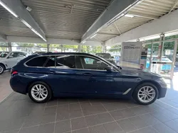 Phytonicblau Gebraucht 2023 BMW 520 Sport Line Kombi | 37.999 € (Fairer Preis)