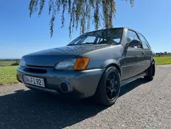 Grau Gebraucht 1991 Ford Fiesta S Kleinwagen | 5.500 €