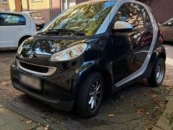 Schwarz Gebraucht 2010 Smart ForTwo Coupé Passion Coupé | 4.200 € (Fairer Preis)