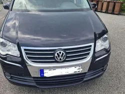 Schwarz Gebraucht 2007 VW Touran Highline Van / Kleinbus | 4.200 € (Fairer Preis)