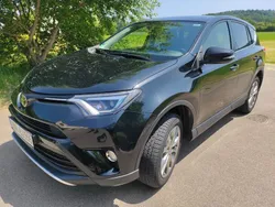 Schwarz Gebraucht 2016 Toyota RAV4 Edition-S SUV | 17.500 €