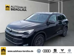 Schwarz Gebraucht 2024 VW Tiguan Pro SUV | 35.888 € (Guter Preis)