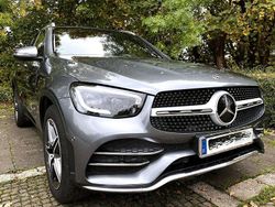 Grau Gebraucht 2020 Mercedes GLC220 AMG SUV | 35.950 € (Fairer Preis)