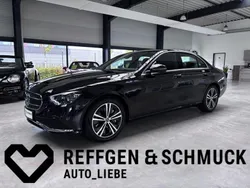 Obsidianschwarz (metallic) Gebraucht 2021 Mercedes E400 Limousine | 48.889 € (Etwas zu teuer)