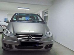 Grau Gebraucht 2005 Mercedes A200 Kleinwagen | 2.500 € (Fairer Preis)