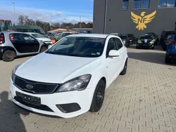 Cassa white Gebraucht 2013 Kia ProCeed Kleinwagen | 2.490 €