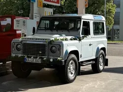 Silber Gebraucht 2007 Land Rover Defender SUV | 33.500 €
