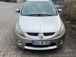 Silber Gebraucht 2009 Mitsubishi Grandis Van / Kleinbus | 3.500 € (Etwas zu teuer)
