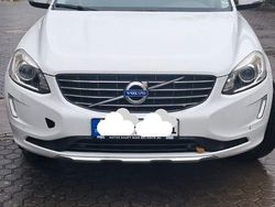 Weiß Gebraucht 2014 Volvo XC60 Momentum SUV | 10.999 €