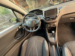 Schwarz Gebraucht 2012 Peugeot 208 Access Kleinwagen | 5.500 € (Fairer Preis)