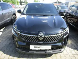 Noir etoile Gebraucht 2024 Renault Austral Techno SUV | 29.890 € (Fairer Preis)
