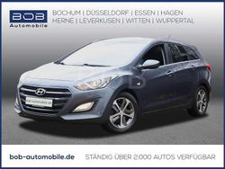 Grau Gebraucht 2016 Hyundai i30 YES! Limousine | 8.780 € (Fairer Preis)