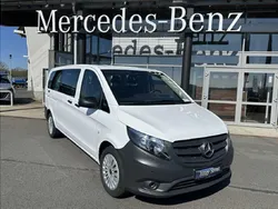 Weiß, weiß Gebraucht 2023 Mercedes Vito Van / Kleinbus | 32.880 € (Fairer Preis)